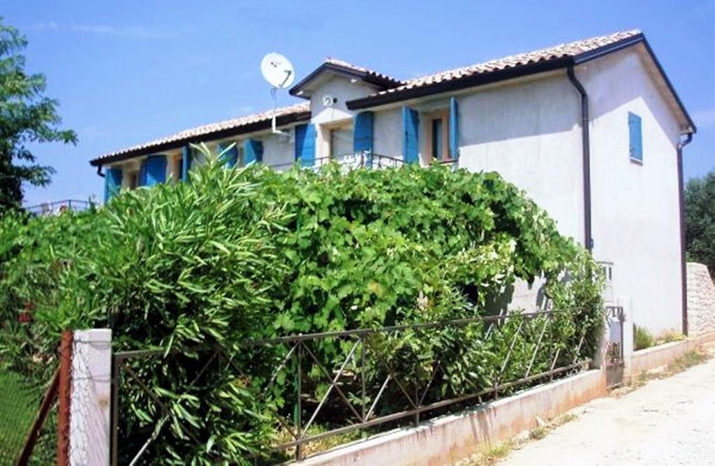 Apartments Ivas Zambratija  Εξωτερικό φωτογραφία